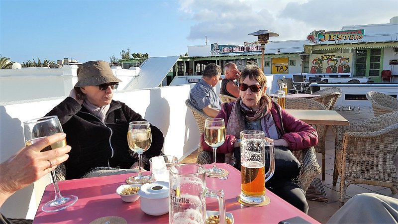 2017-02-20 18.16.48.jpg - Margit und Elke